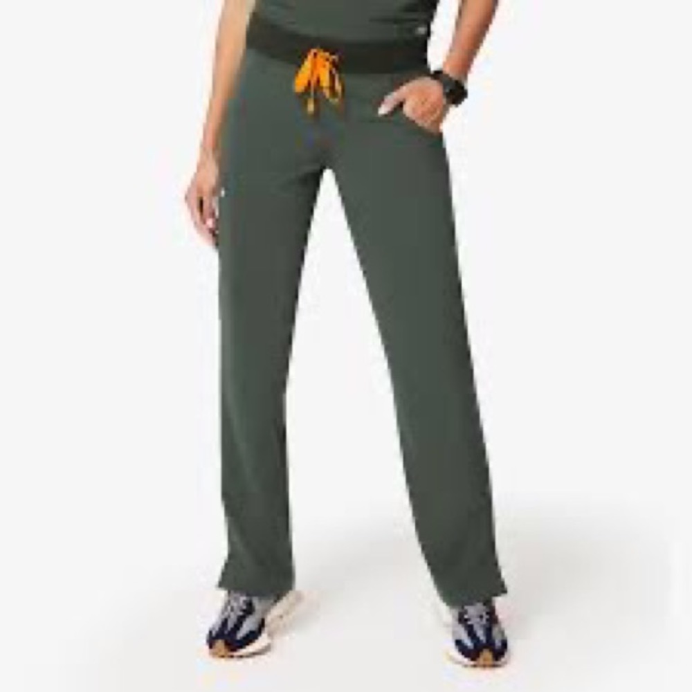 Figs Moss Kade- Cargo Scrub Pants
